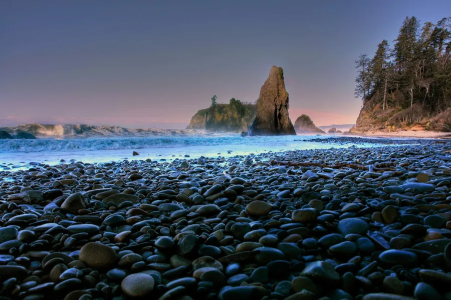 Beach Sunset view, Olympic National Park. Photo Credits : Sunset.com 